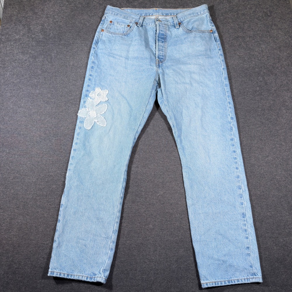 Levis‎ 501 Original Fit Jeans Womens 32x30 Blue Floral Patch Straight Leg Denim
